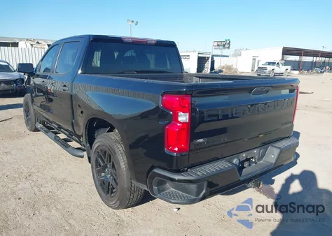 2021 Chevrolet Silverado 1500 2Wd Short Bed Custom z USA, uszkodzony, nr VIN 1GCPWBEK5MZ425234
